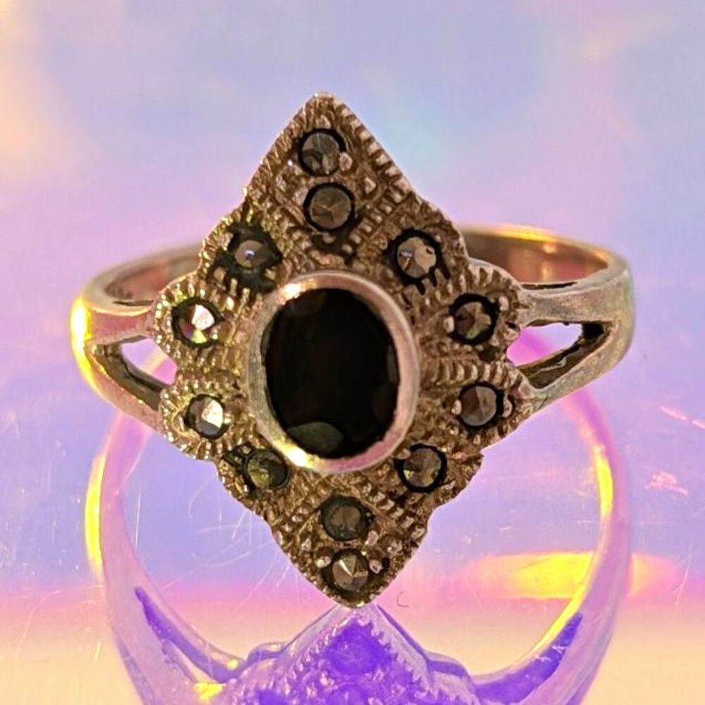 925 Silver Black Onyx Oval Bezel Cocktail Ring Size 6 Pre-Owned